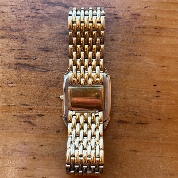 Seiko Gold Rectangular Watch - Picture 5 of 9